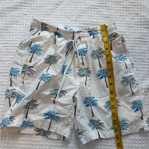 Free Plant palm tree shorts size small